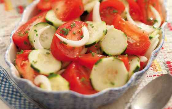 Summer Tomato Onion Salad