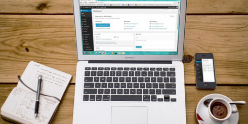 wordpress hosting website laptop