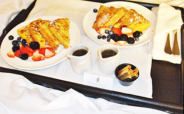 Los Angeles Hotel Angeleno Breakfast in Bed