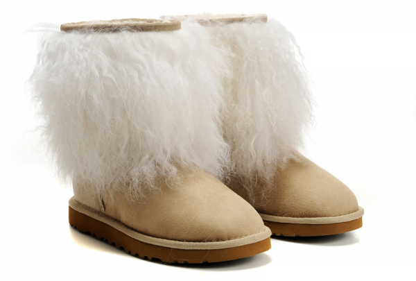 furryboots, boots, fur, trend, fashion, worsttrends