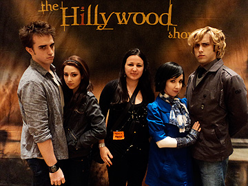Twilight Convention: Stars of THE HILLYWOOD SHOW with Faze intern Melissa Doyle