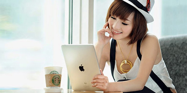 girl and tablet online