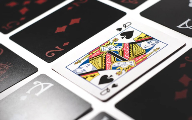 queen of spades cards