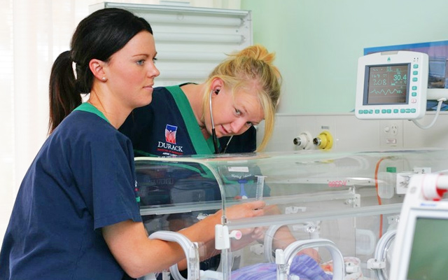 nurses newborn hospital