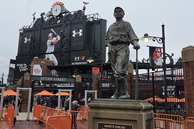 Babe Ruth Statue